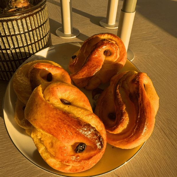 Lussekatter med surdeig